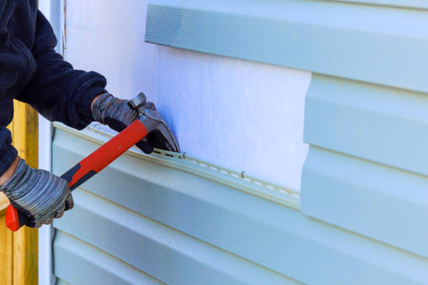 Reliable Siding Repair contractor in Lakewood, WA by Squared Siding